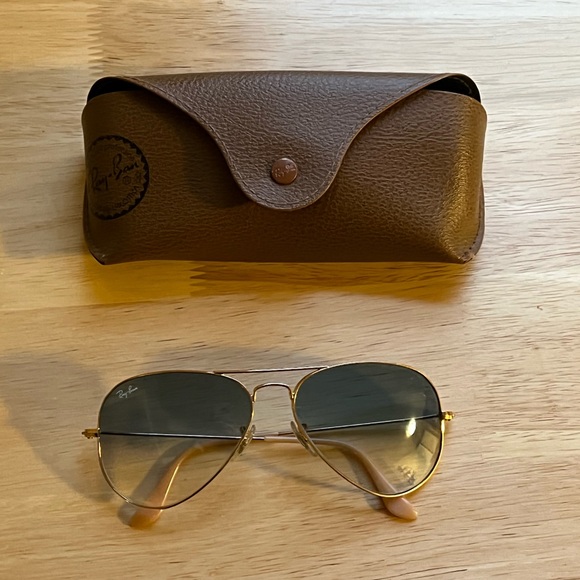 Ray Ban Aviator Blue Gradient Sunglasses - Picture 6 of 9